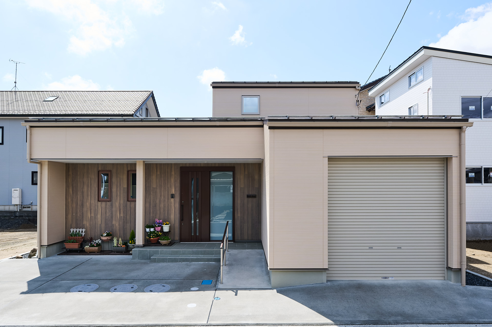 家族の未来をつなぐ「半平屋」の住まい