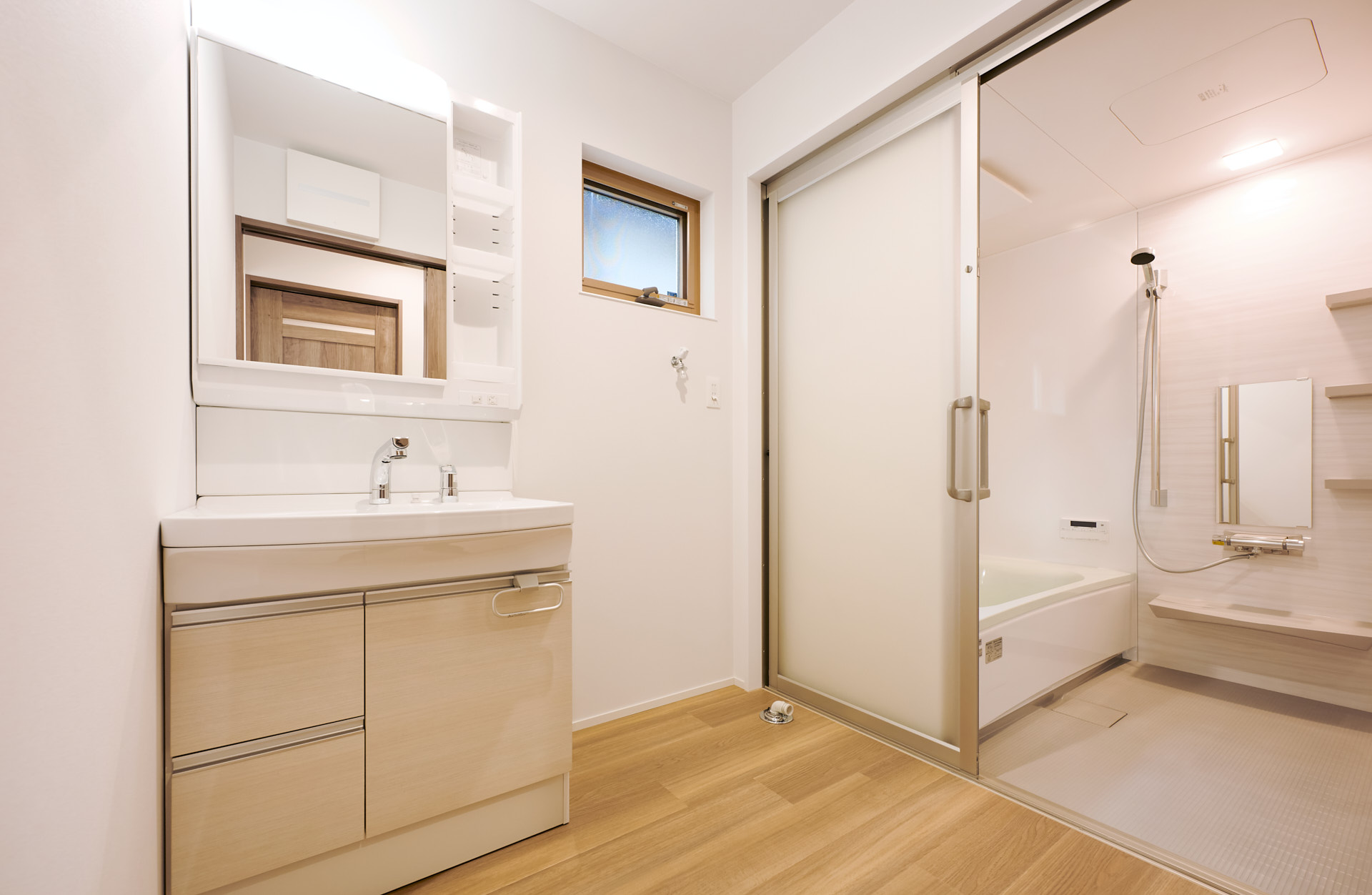 セカンドライフを平屋で暮らす。光と風が心地よい住まい