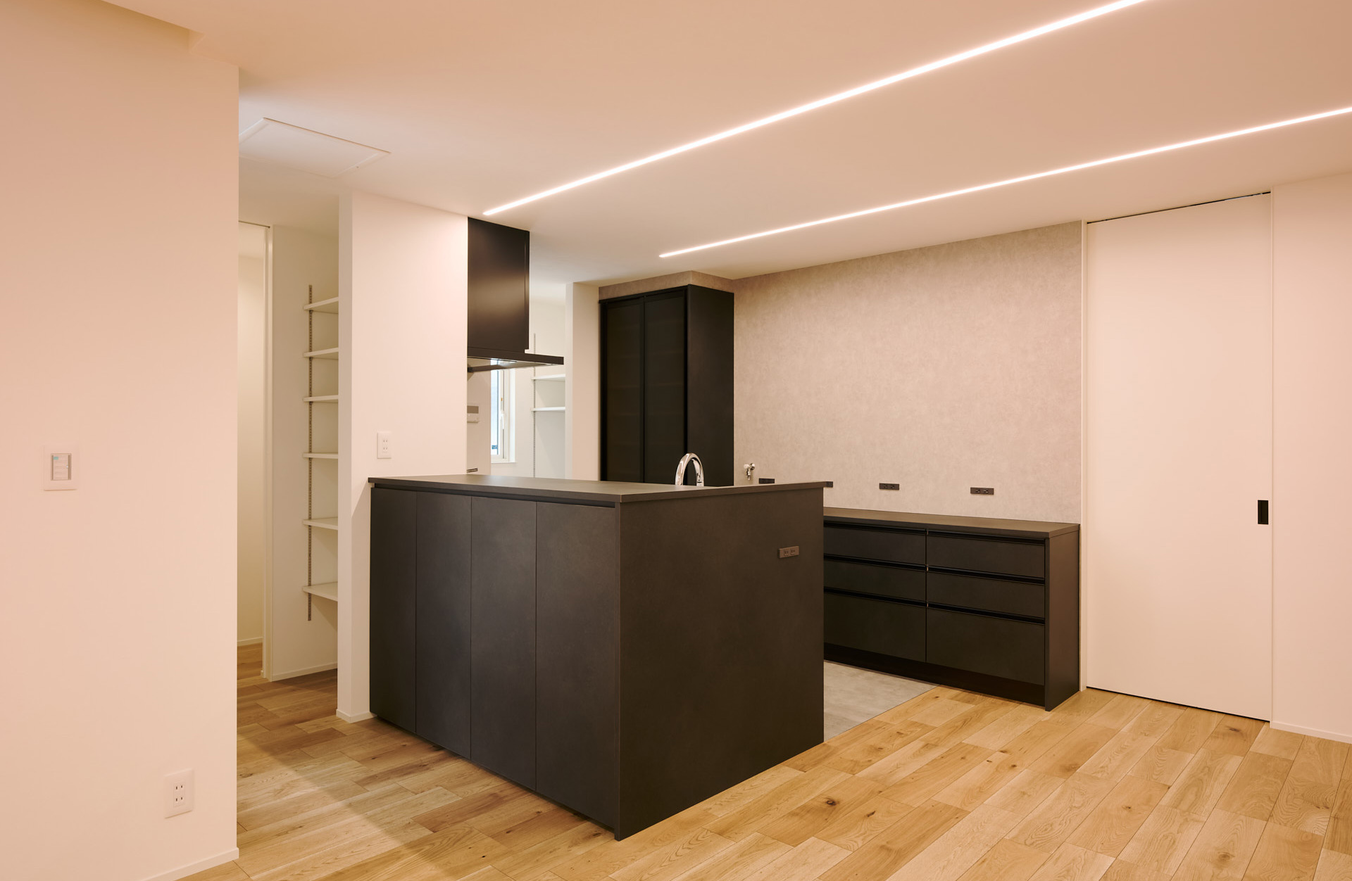 ホテルライクに整う、性能と動線の美しい住まい