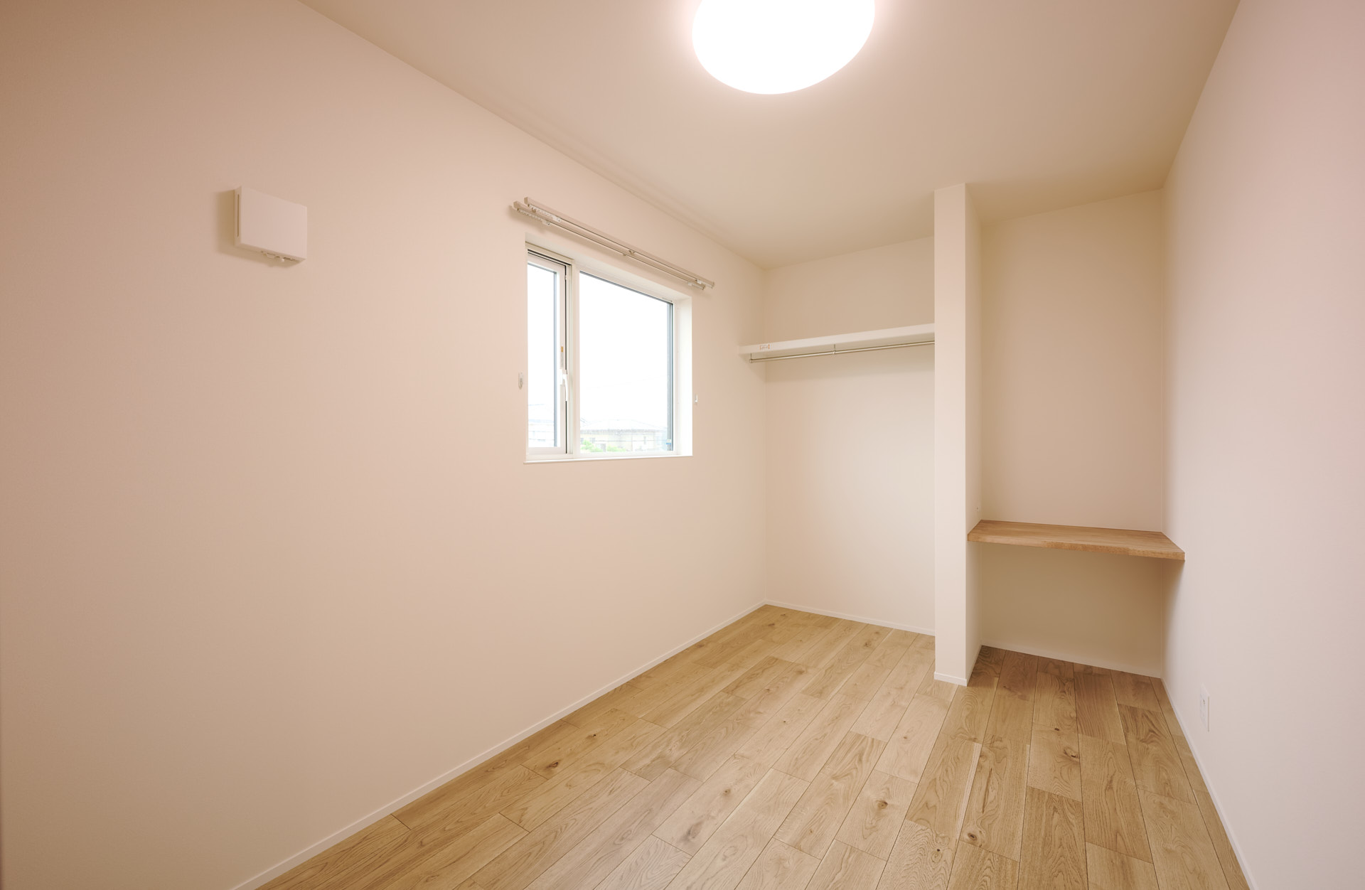 住宅密集地でも心地よい開放感。低燃費×スマート家事動線の住まい