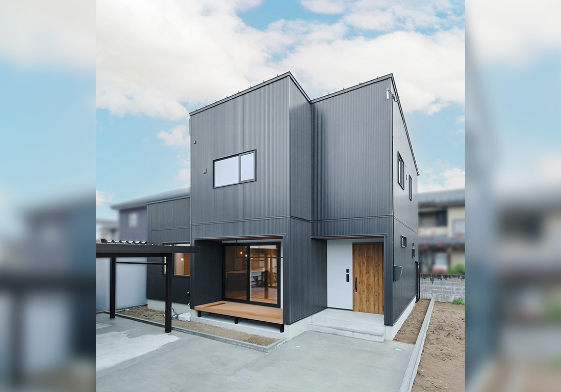 住宅密集地でも心地よい開放感。低燃費×スマート家事動線の住まい